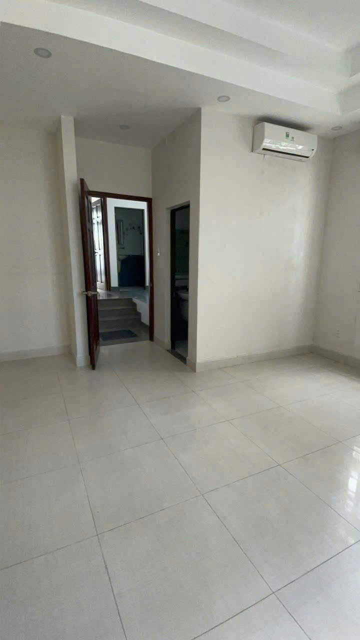 Cho thuê Nhà mặt tiền Phường Bình Trưng Tây, Quận 2, Diện tích 102m², Giá 23 Triệu/tháng 5