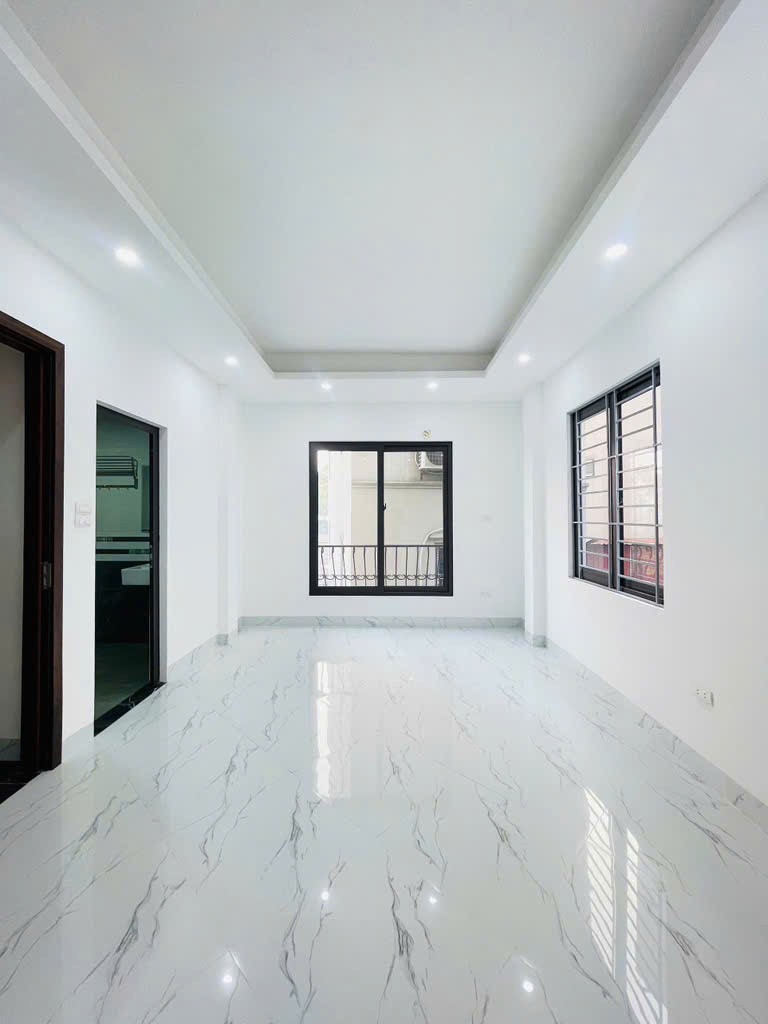 Bán Nhà Lĩnh Nam Xây Mới 32M 5 Tầng 4 Phòng Giá 4.93 Tỷ Sổ Đỏ 3