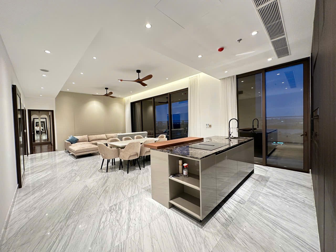 Cho thuê Căn hộ chung cư Phường Thạnh Mỹ Lợi, Quận 2, Diện tích 325m², Giá 150 Triệu/tháng 2