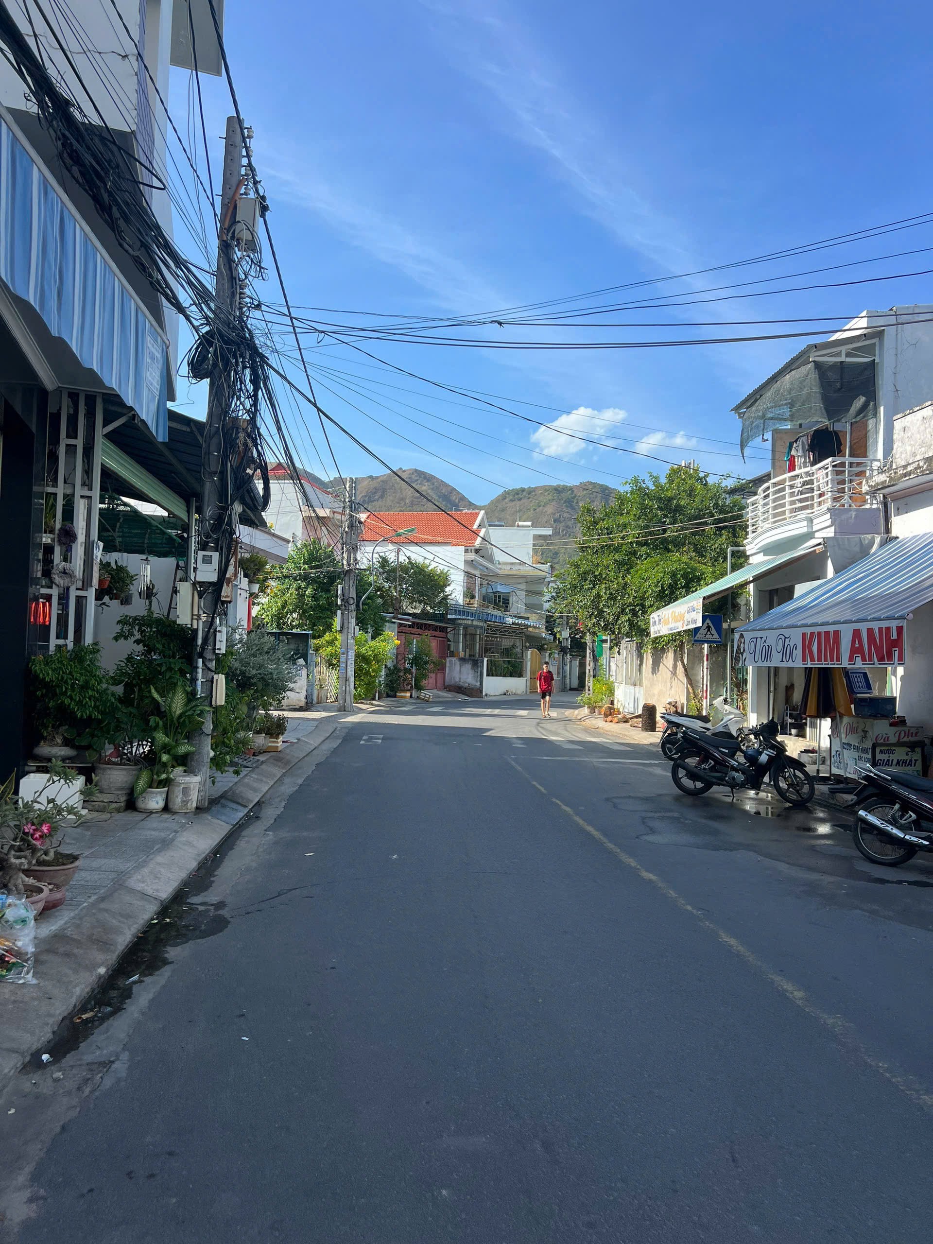 HNT-BÁN ĐẤT TẶNG NHÀ CẤP 4 ĐƯỜNG 13m, GẦN BIỂN KHU BẮC NHA TRANG. 3