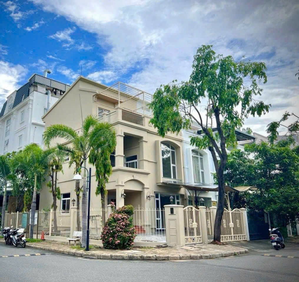 Cần bán Biệt thự Phường Phú Mỹ, Quận 7, Diện tích 126m², Giá 32 Tỷ