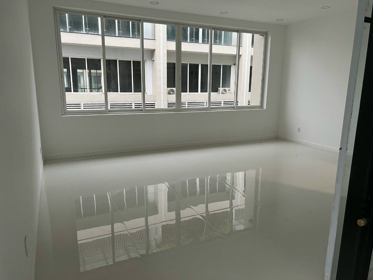 Cho thuê Nhà mặt tiền Phường Thủ Thiêm, Quận 2, Diện tích 523m², Giá 132 Triệu/tháng 9
