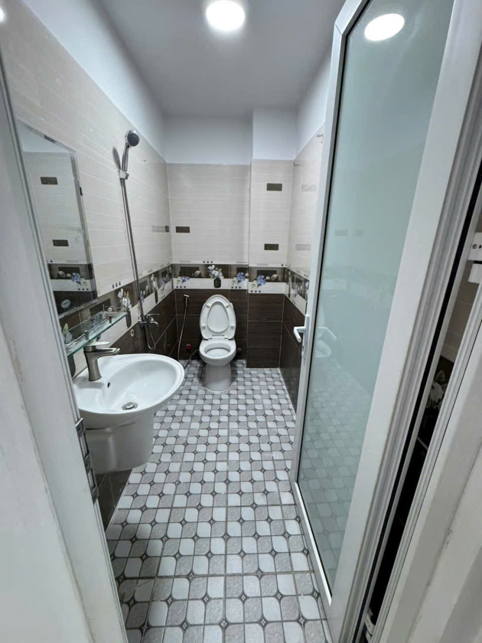 Nhà hẻm kênh mương lệ, bình hưng hòa b, bình tân dt 60m23 lầu 4pn 5wc giá 5,5 tỷ 6