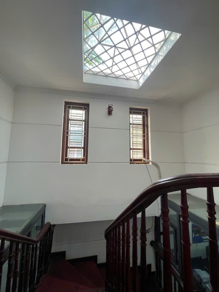 Bán nhà phố Phan Đình Phùng, Quán Thánh DT 42m2, 5 tầng khu phân lô dân trí, KD tốt, 0975775374 4