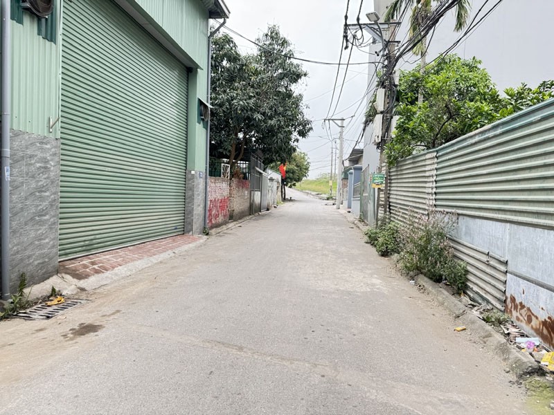Cần bán lô góc 46,6m2 đất mặt đường xóm 2 Đông Dư, Phường Bát Tràng. Đường ô tô tránh 4