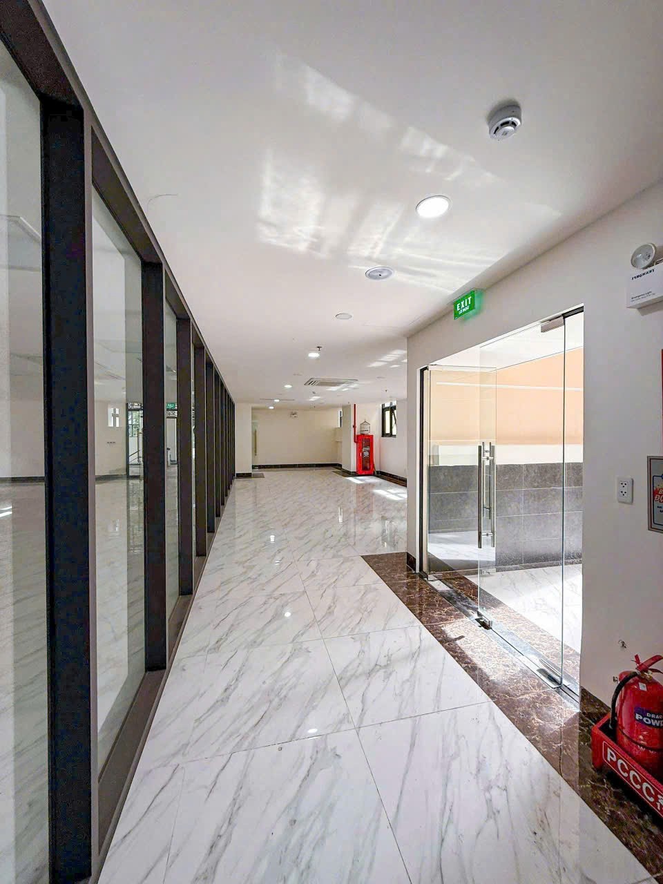 Cho thuê Văn phòng Quận 3, Hồ Chí Minh, Diện tích 400m², Giá Thương lượng