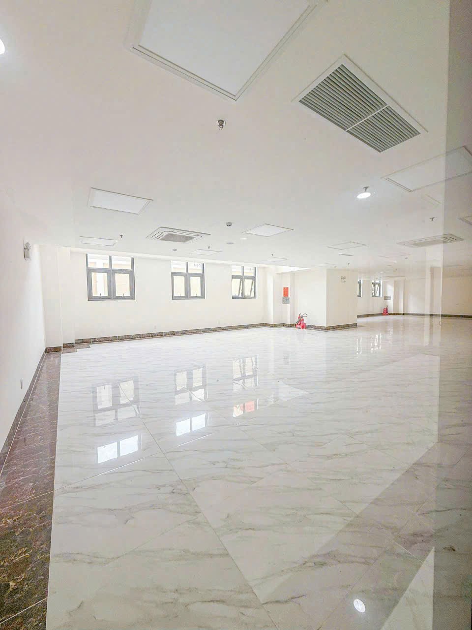 Cho thuê Văn phòng Quận 3, Hồ Chí Minh, Diện tích 400m², Giá Thương lượng 3