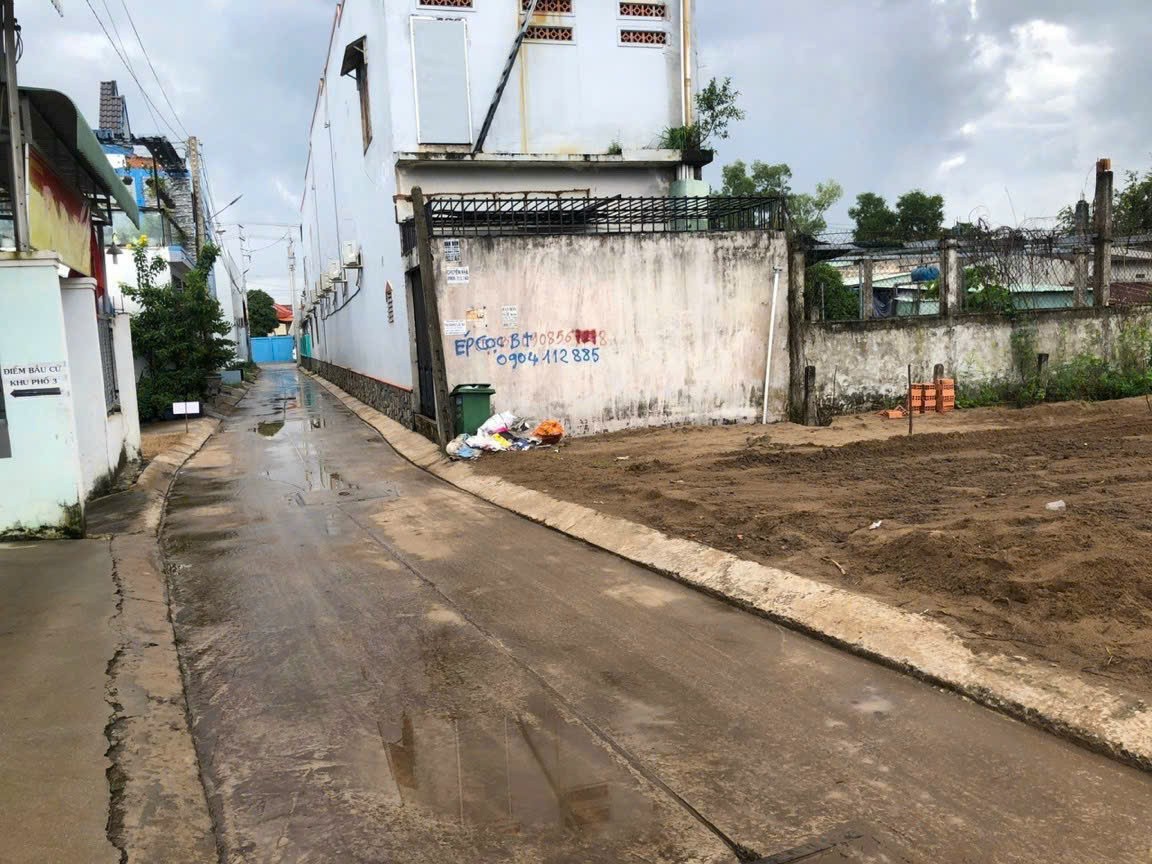 1026m2 đất full thổ thị trấn Đức Hòa, Long An giá 14 tỷ