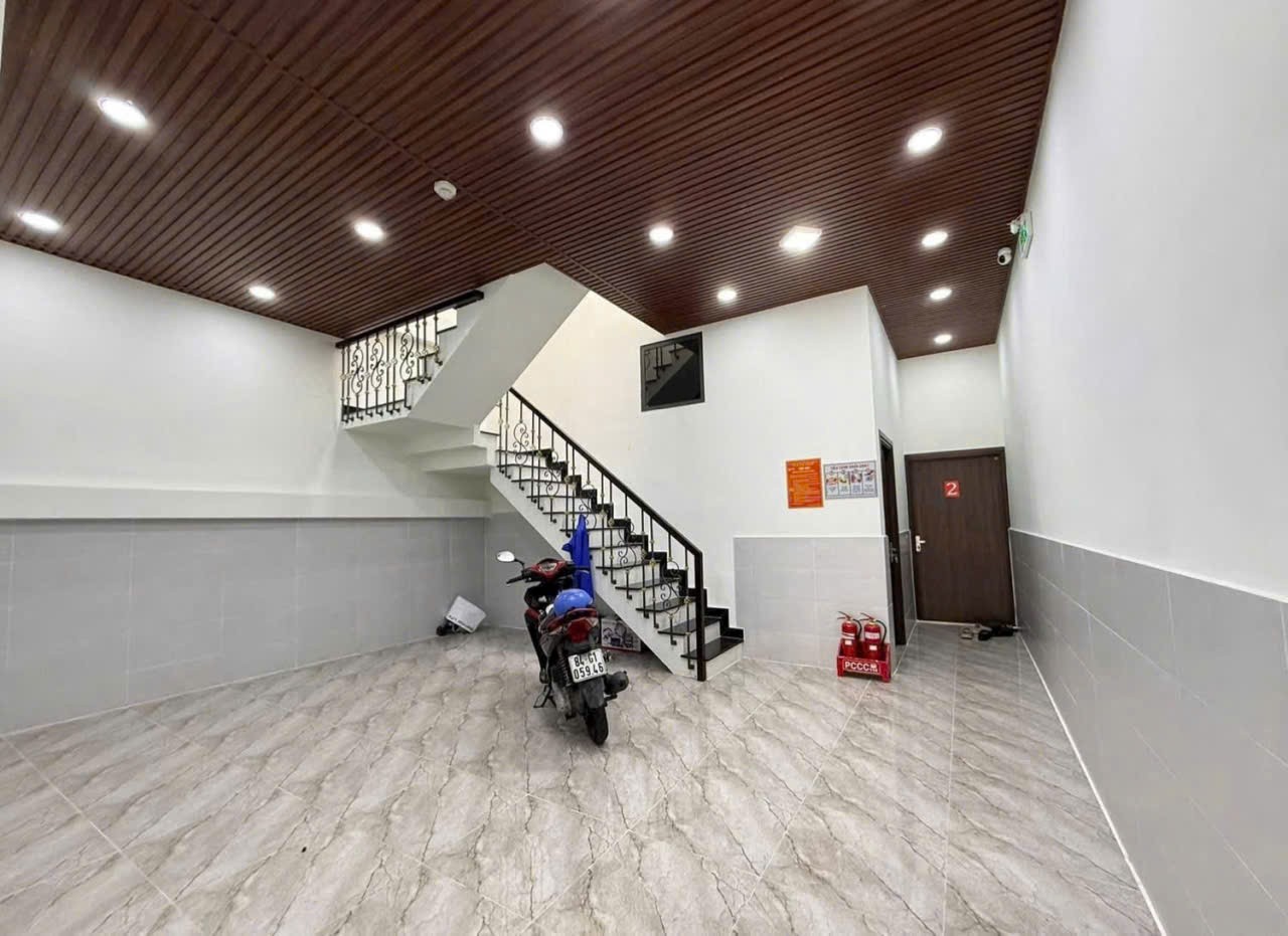 Bán Nhà Mặt Tiền Đường Ngay Đại Học Tôn Đức Thắng Quận 7 – Thu Nhập 80 Triệu/Tháng 2