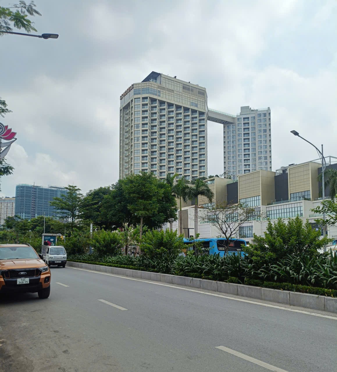 Hiếm, Vỉa hè KD, ô tô tránh, 2 thoáng, Phú Thượng 92.5m2 Đất, giá 25,5 tỷ 3