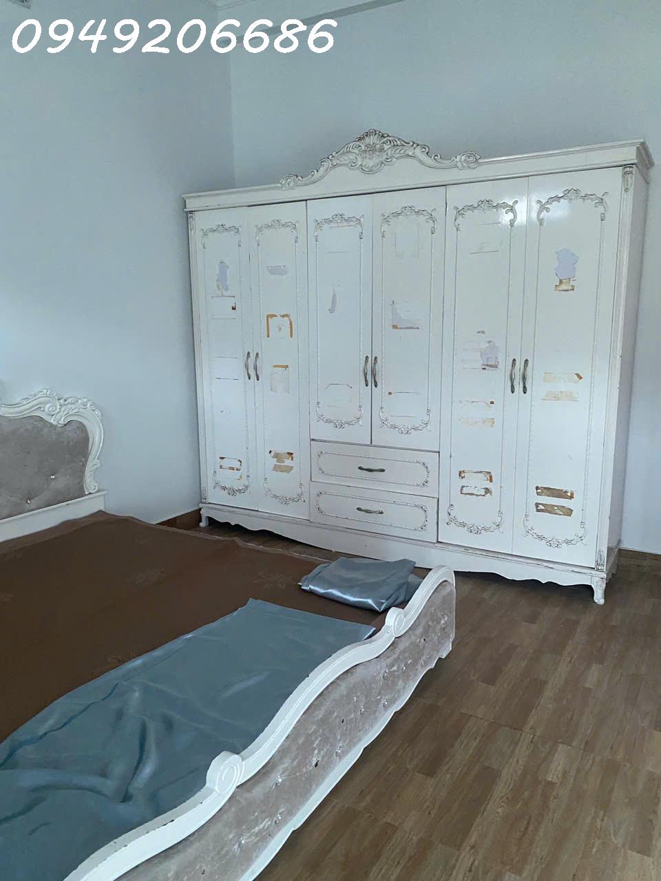 Giá bất ngờ .Bán nhanh  nhà 4 tầng .Dt 65m2 . Mt 5m. Ngõ Ô Tô tránh- Đường Trần Hưng Đạo 2