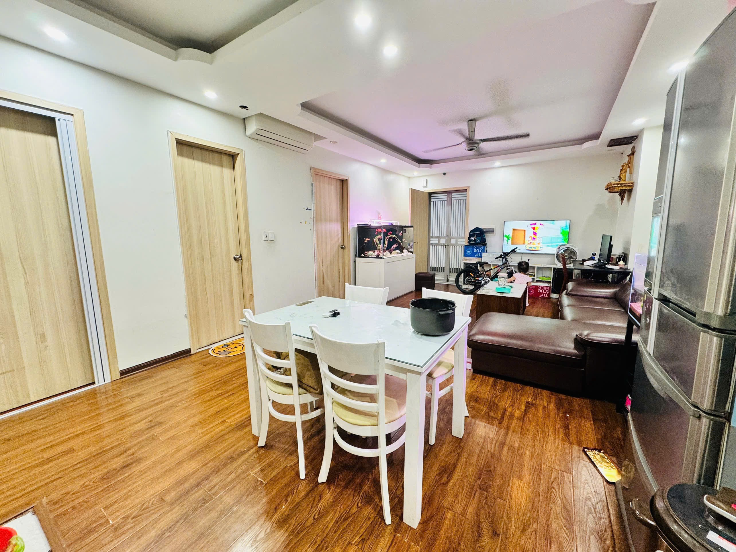 Cần bán Căn hộ chung cư đường 21, Phường Kiến Hưng, Diện tích 80m², Giá 3.23 Tỷ 6