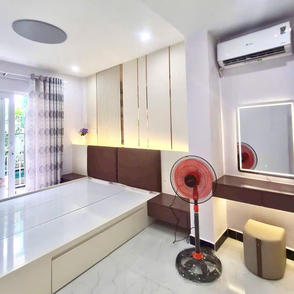 4 Tỷ nhỉnh: Cầu vượt 3/2 Quận 10 - Căn góc 2 view 3 Phòng ngủ 4 Tầng Full nội thất. VŨ 0933910039 3