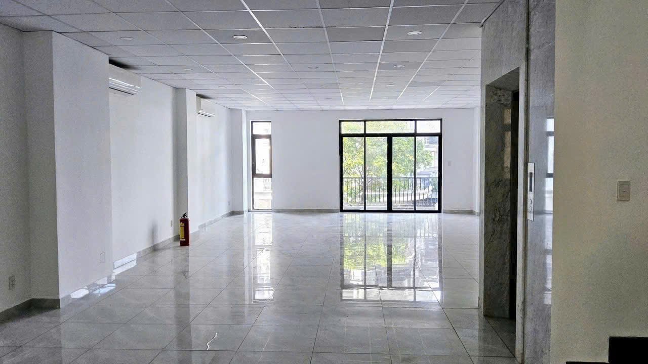Cho thuê Nhà mặt tiền Phường Hiệp Bình Phước, Thủ Đức, Diện tích 147m², Giá 63 Triệu/tháng