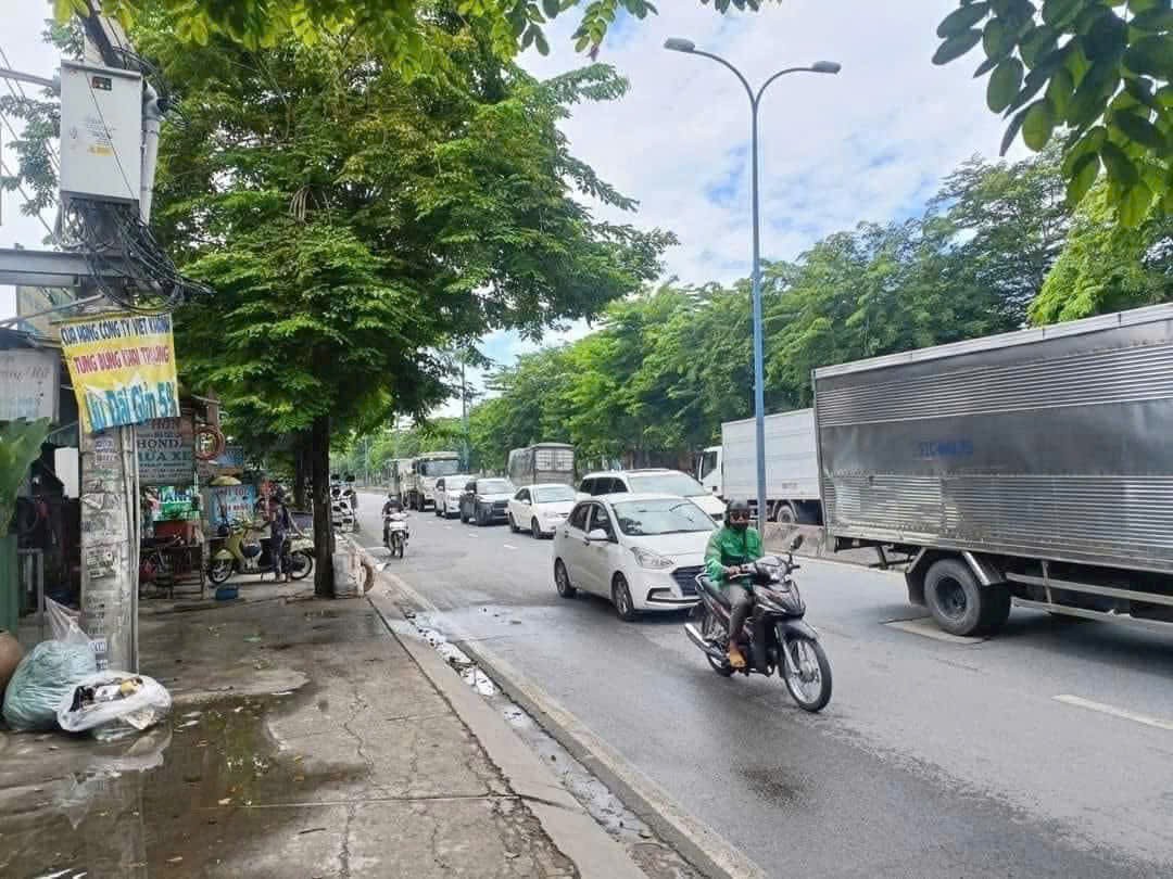 Nhà kho mặt tiền trần văn giàu , xã phạm văn hai , bình chánh dt 400m2 giá 17,6 tỷ