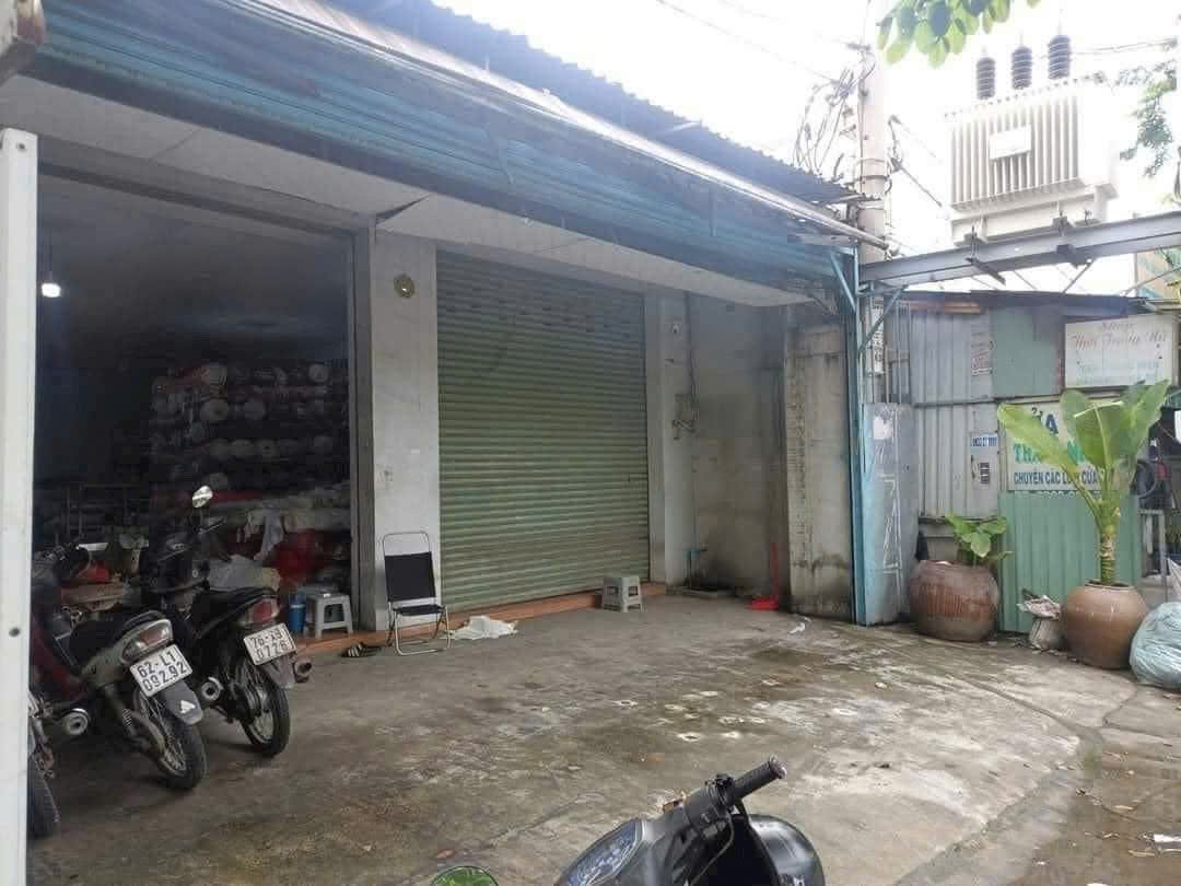 Nhà kho mặt tiền trần văn giàu , xã phạm văn hai , bình chánh dt 400m2 giá 17,6 tỷ 2