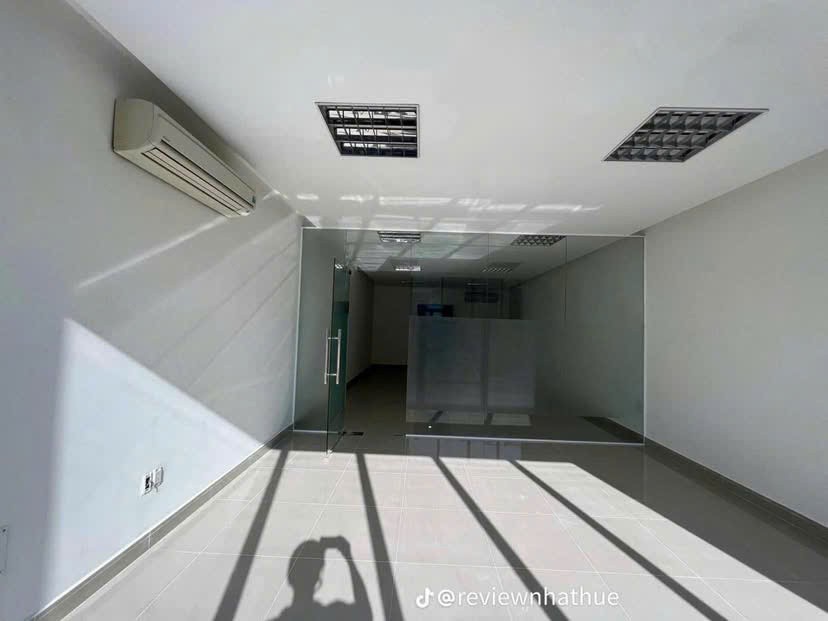 Cho thuê Văn phòng Quận 7, Hồ Chí Minh, Diện tích 100m², Giá Thương lượng 4
