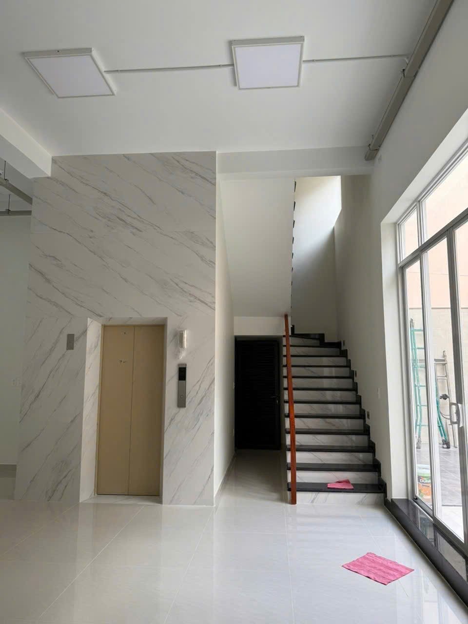 Cho thuê Nhà mặt tiền Quận 2, Hồ Chí Minh, Diện tích 160m², Giá Thương lượng 2