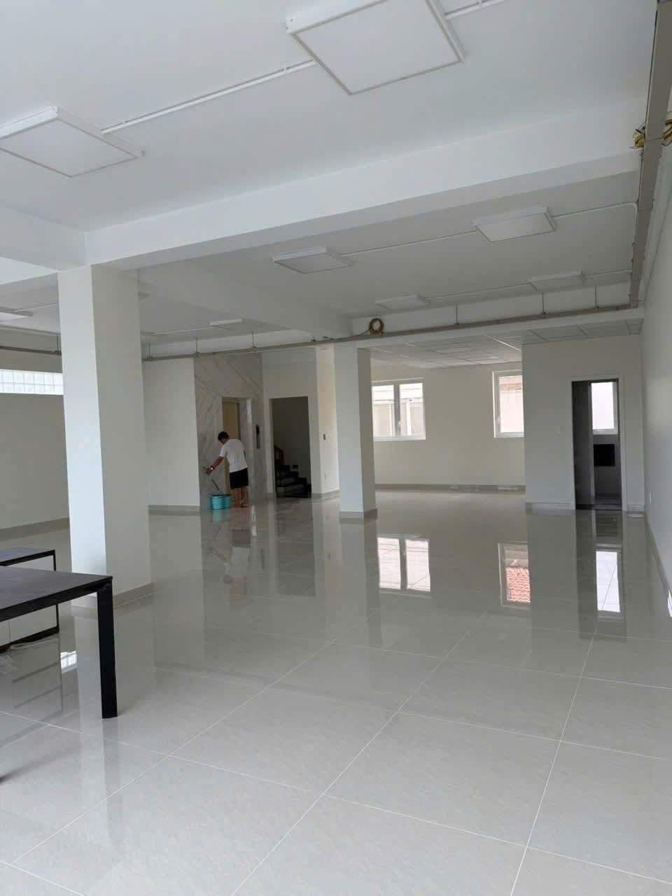 Cho thuê Nhà mặt tiền Quận 2, Hồ Chí Minh, Diện tích 160m², Giá Thương lượng 3