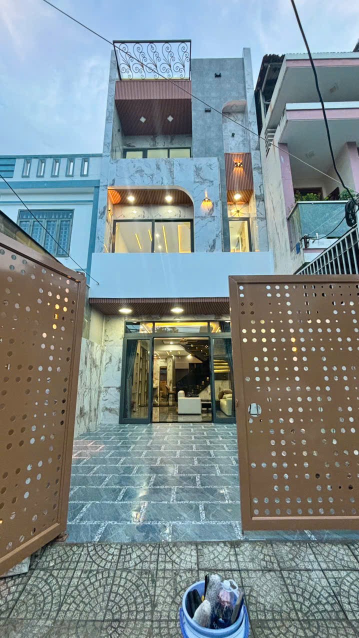 Cần bán Nhà mặt tiền đường Vũ Miên, Phường Hòa Xuân, Giá Thương lượng
