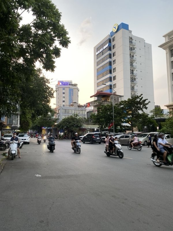 MẶT PHỐ THỤY KHUÊ - NGÃ TƯ VĂN CAO - 73/86M² - MT 8M -  LÔ GÓC 3 THOÁNG 3