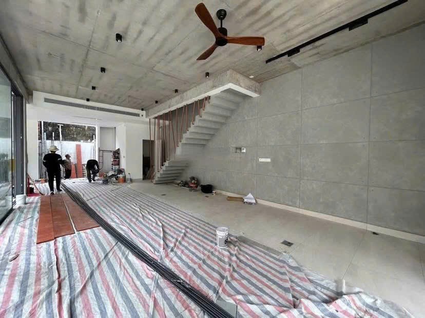Cho thuê Nhà mặt tiền Phường An Lợi Đông, Quận 2, Diện tích 195m², Giá Thương lượng