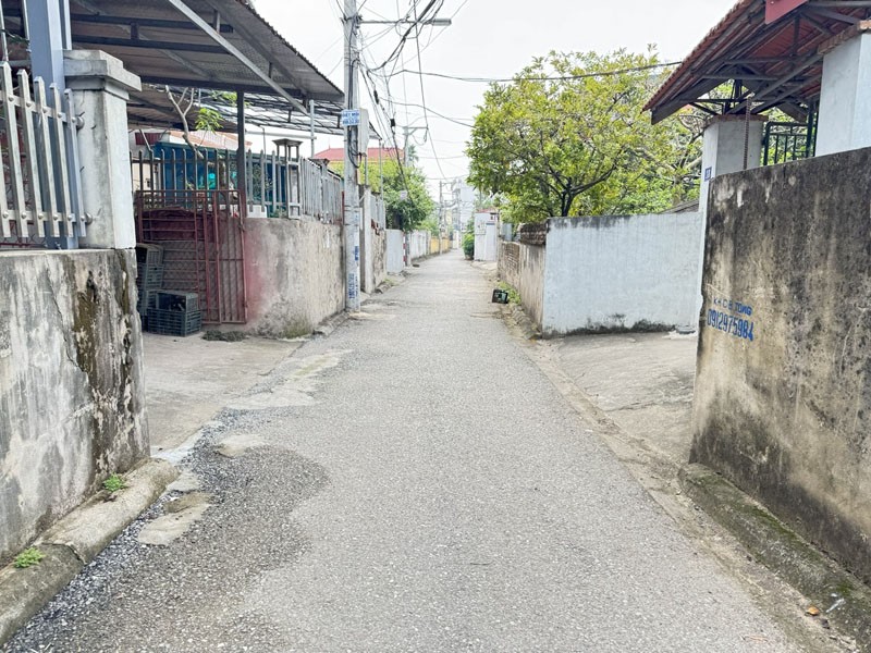 Cần bán 50m2 nhà 4 tầng xóm 2 Đông Dư, Phường Bát Tràng. Đường thông ô tô 7 chỗ, sát đường 379 3