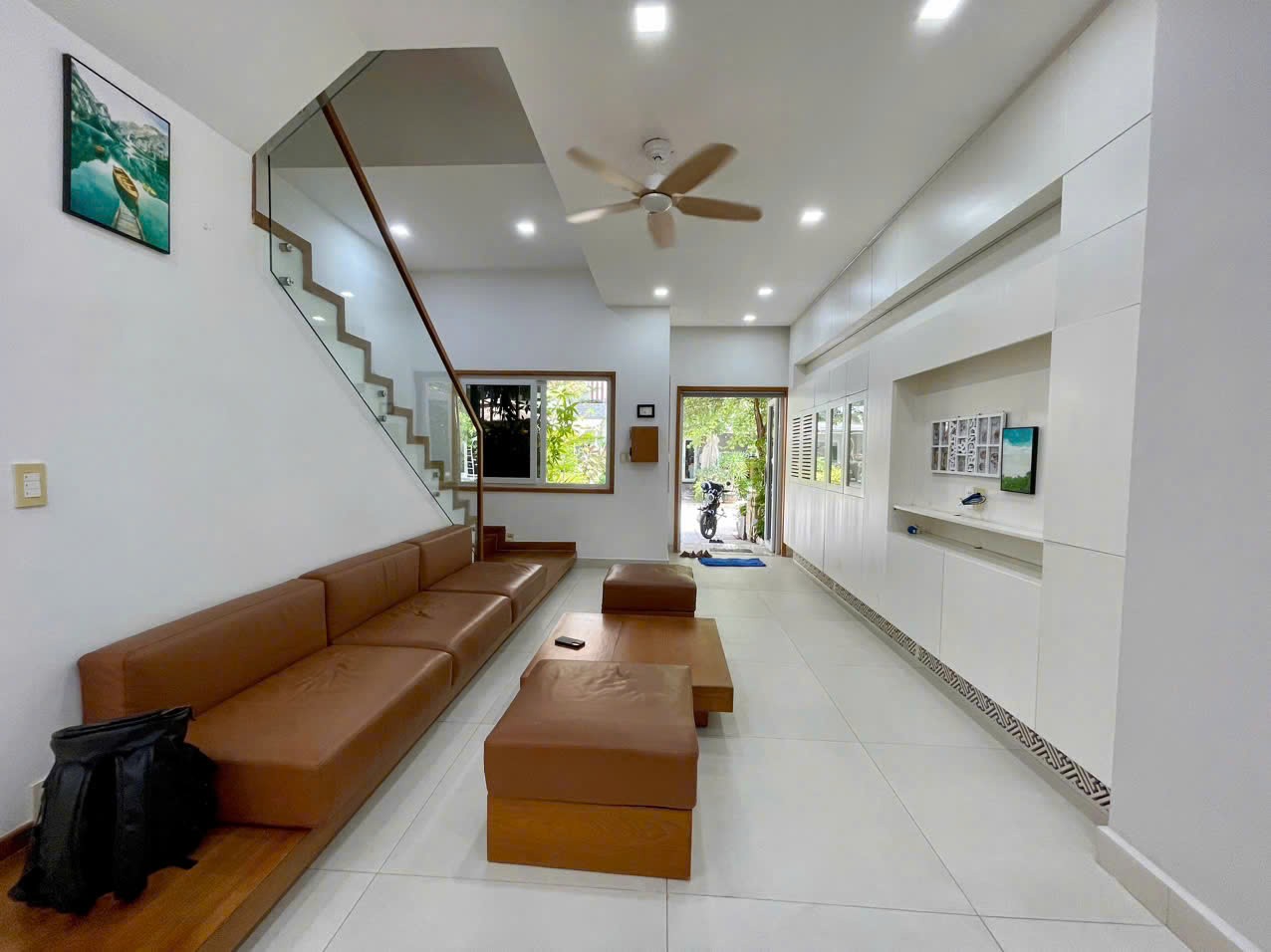 Cần bán Nhà mặt tiền Phường Phước Long B, Quận 9, Diện tích 75m², Giá 11 Tỷ 3