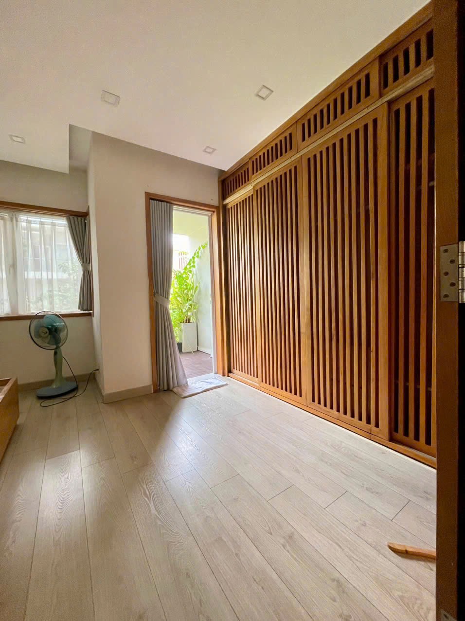 Cần bán Nhà mặt tiền Phường Phước Long B, Quận 9, Diện tích 75m², Giá 11 Tỷ 5