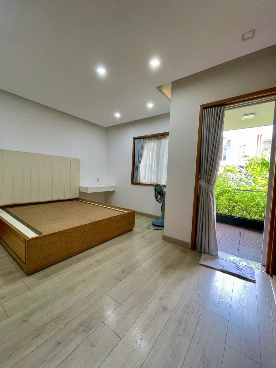 Cần bán Nhà mặt tiền Phường Phước Long B, Quận 9, Diện tích 75m², Giá 11 Tỷ 7
