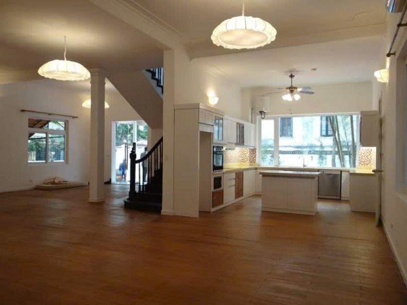 Cần bán Nhà mặt tiền đường Tô Ngọc Vân, Phường Quảng An, Diện tích 106m², Giá 57 Tỷ