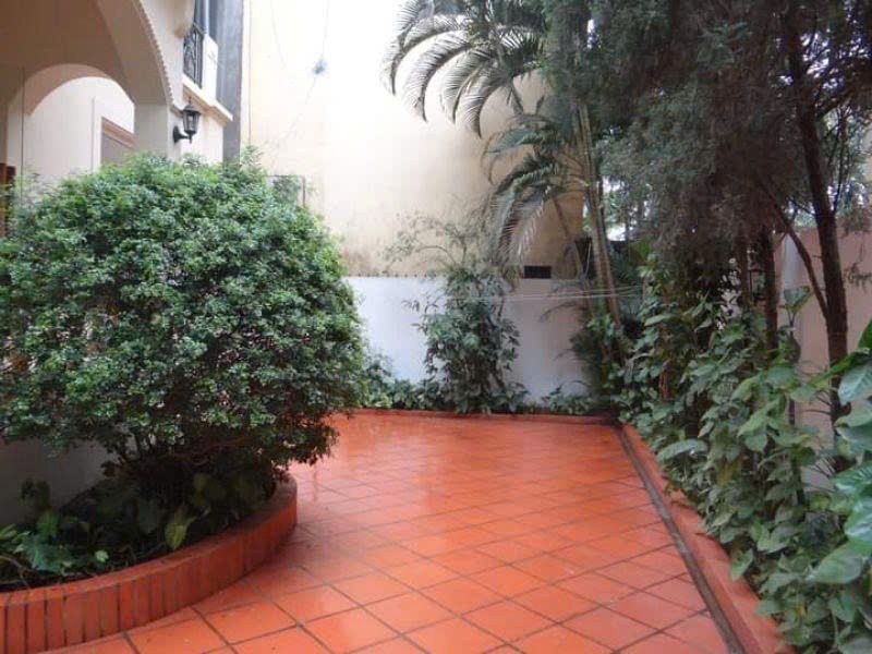 Cần bán Nhà mặt tiền đường Tô Ngọc Vân, Phường Quảng An, Diện tích 106m², Giá 57 Tỷ 11