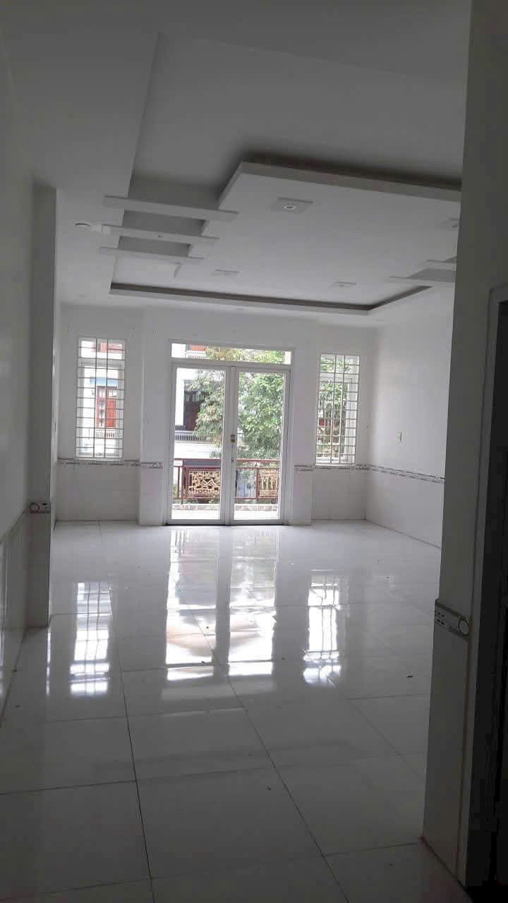 Cho thuê Nhà mặt tiền Dĩ An, Bình Dương, Diện tích 110m², Giá 13 Triệu/tháng 3