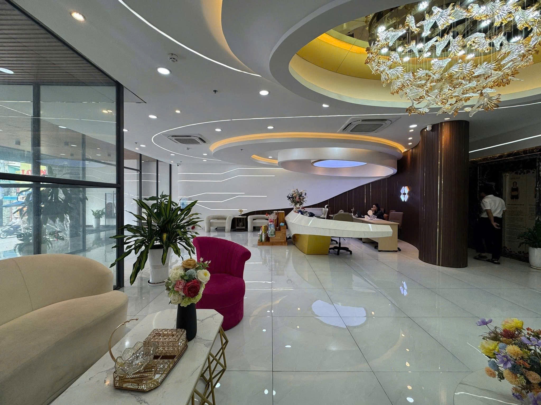 Cho thuê Văn phòng Quận 1, Hồ Chí Minh, Diện tích 140m², Giá Thương lượng 8