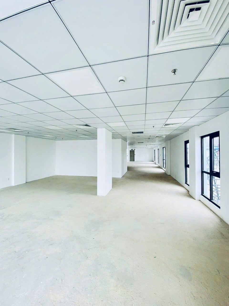 Cho thuê Văn phòng Quận 1, Hồ Chí Minh, Diện tích 140m², Giá Thương lượng 3