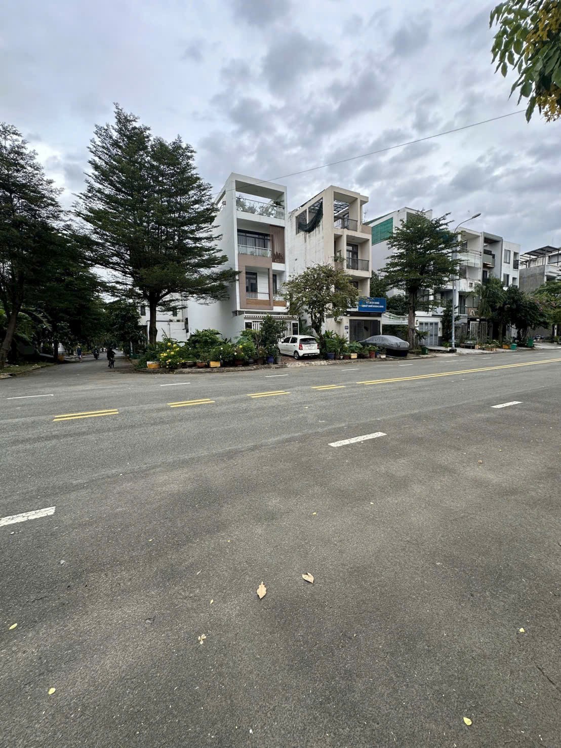 Cần bán Nhà mặt tiền Quận 9, Hồ Chí Minh, Diện tích 90m², Giá 12.3 Tỷ 5