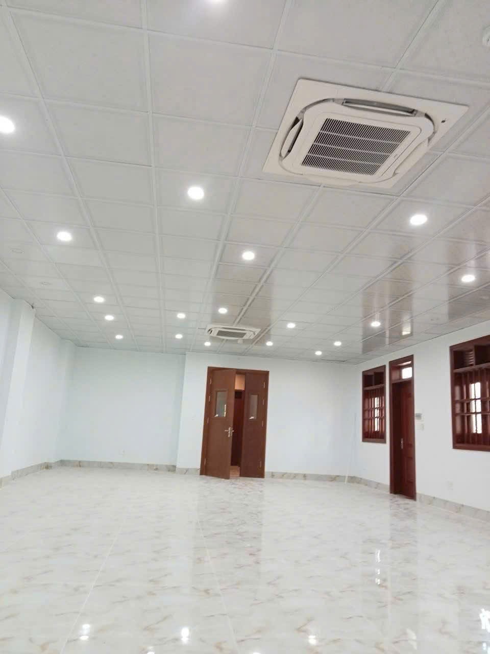 Cho thuê Văn phòng Dĩ An, Bình Dương, Diện tích 1100m², Giá Thương lượng