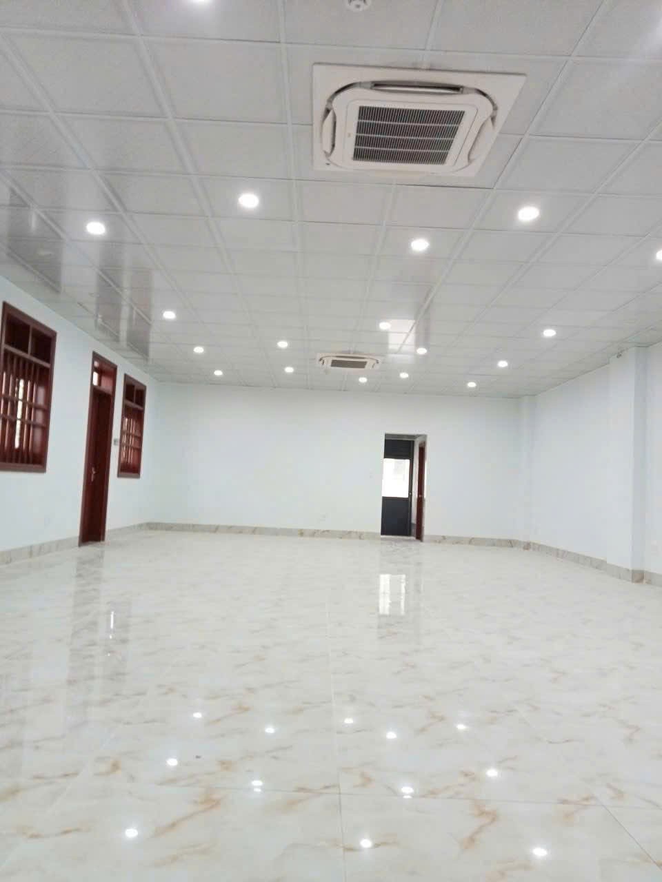 Cho thuê Văn phòng Dĩ An, Bình Dương, Diện tích 1100m², Giá Thương lượng 3