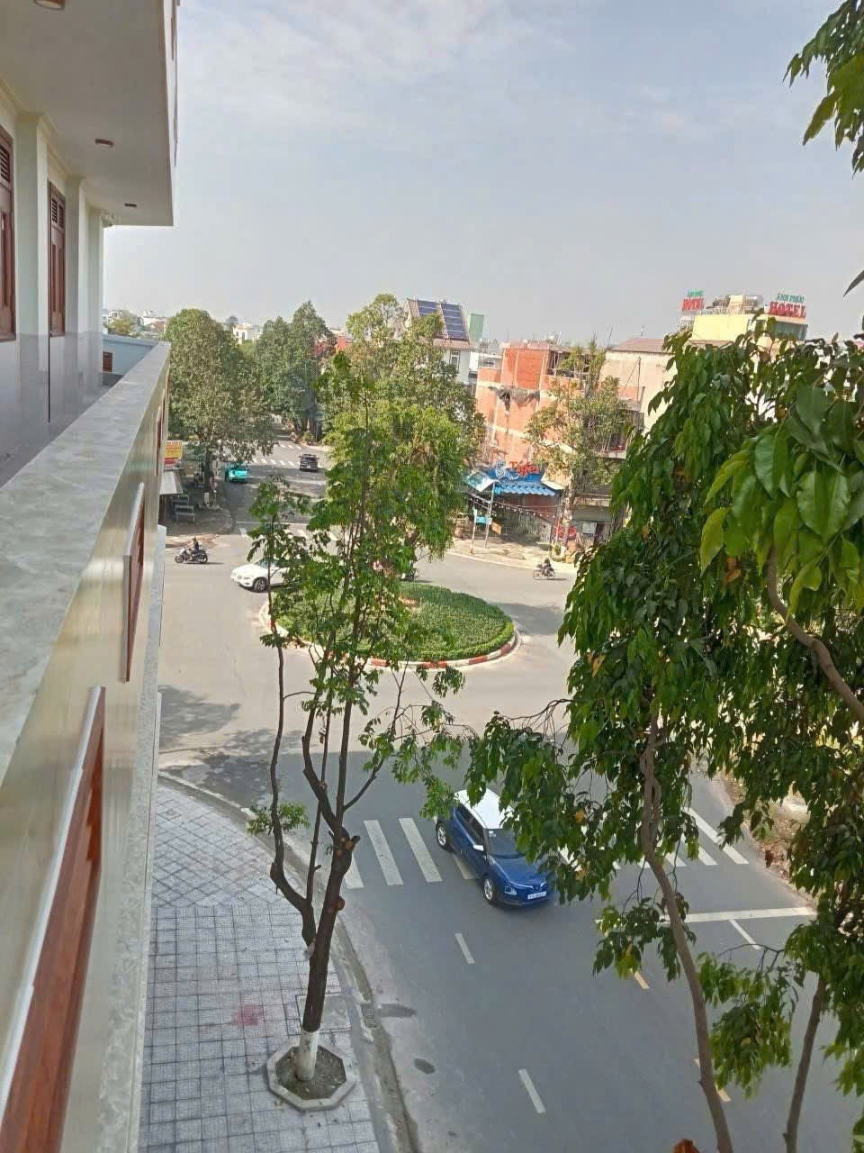 Cho thuê Văn phòng Dĩ An, Bình Dương, Diện tích 1100m², Giá Thương lượng 5