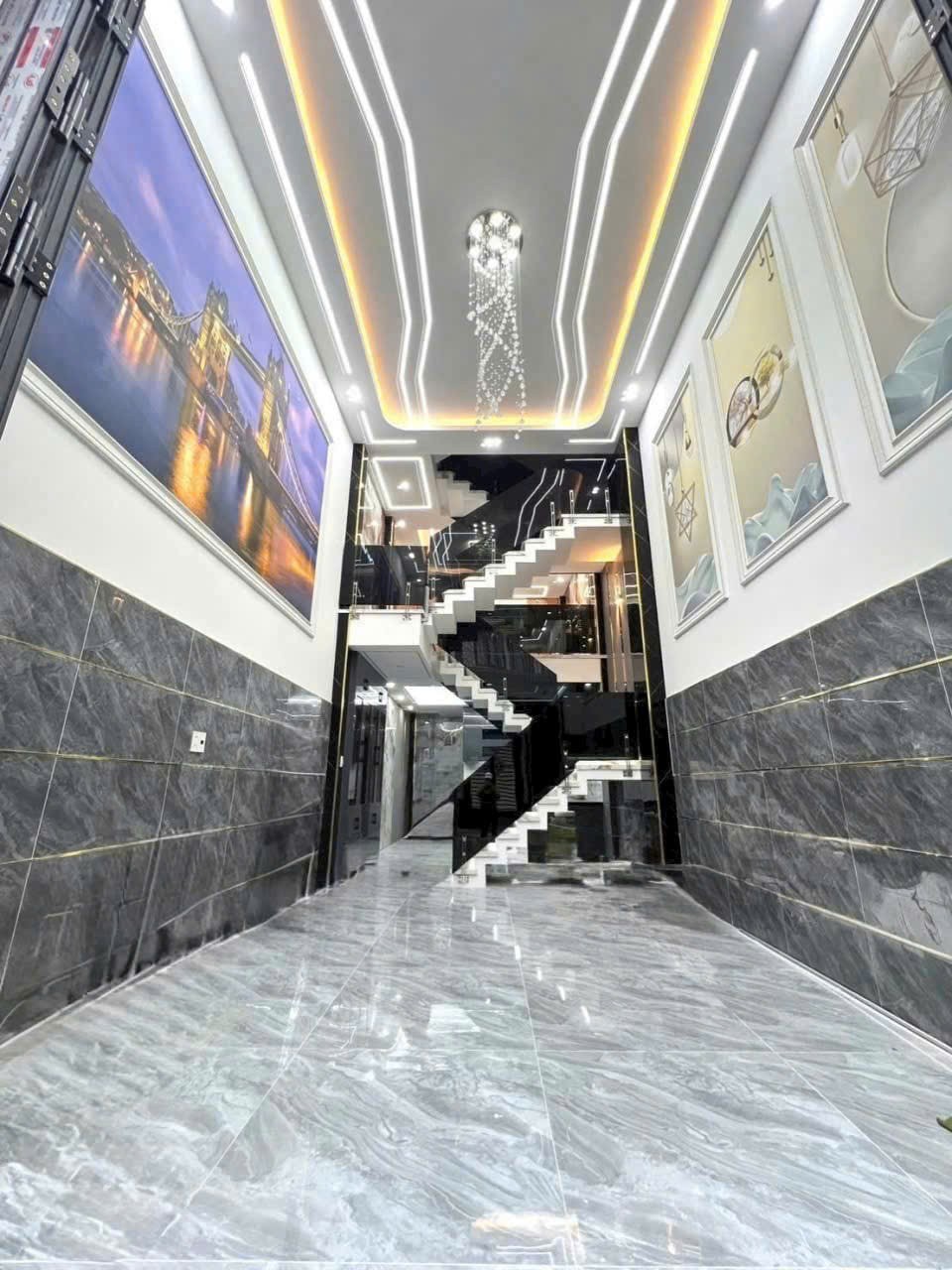 Nhà / Kênh Mương Lệ , BHH B , Bình Tân dt 50m2 3 lầu 4pn, 5wc giá 6 tỷ 2