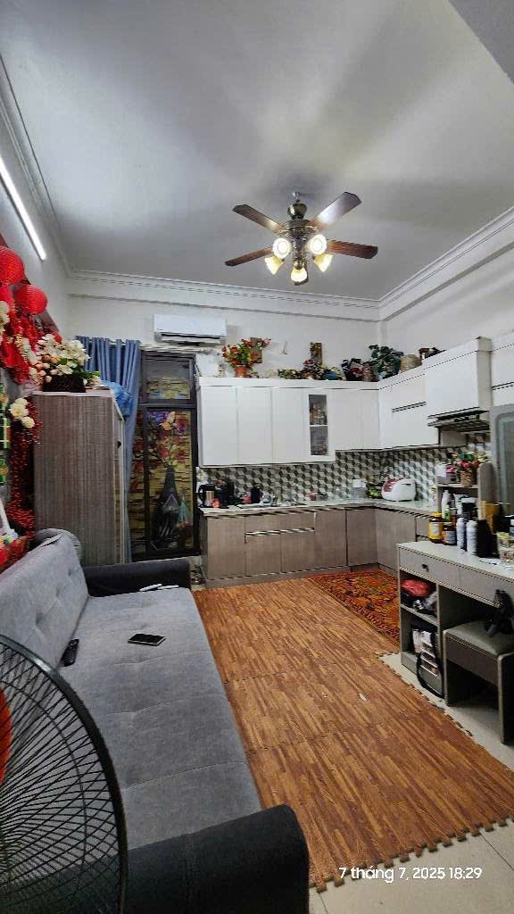 Cần bán Nhà mặt tiền đường Vũ Tông Phan, Phường Khương Đình, Diện tích 55m², Giá 15.800.000.000 Tỷ 2