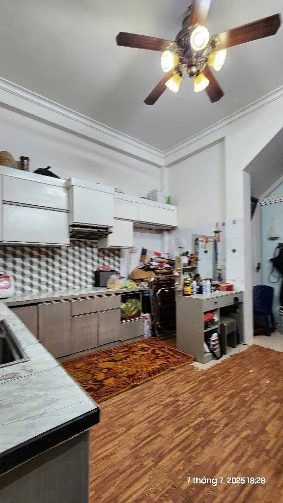 Cần bán Nhà mặt tiền đường Vũ Tông Phan, Phường Khương Đình, Diện tích 55m², Giá 15.800.000.000 Tỷ 12