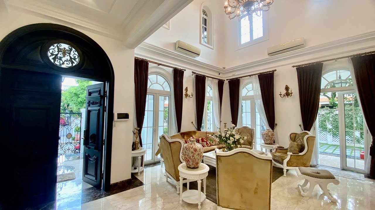 Cho thuê Nhà mặt tiền Phường Phú Mỹ, Quận 7, Diện tích 352m², Giá Thương lượng