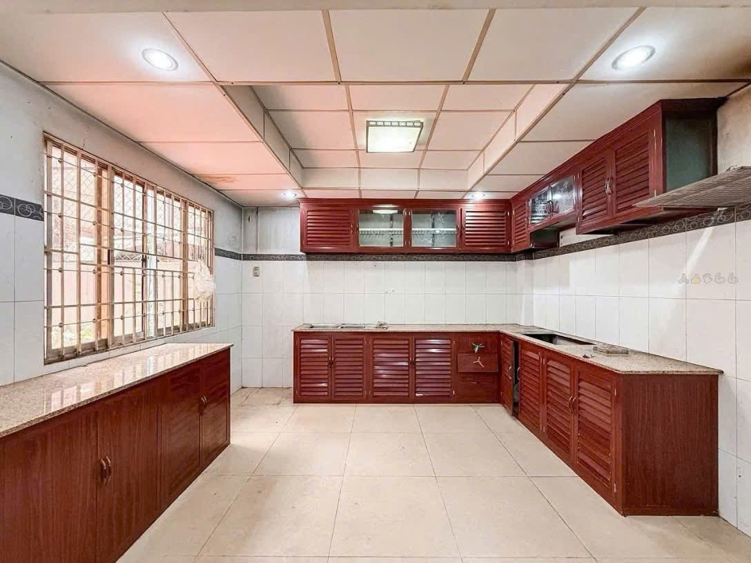 Phú Nhuận - Nhà 3 tầng 76m2 (4x19) - 6 phòng ngủ - Hẻm rộng - Nhỉnh 8 t.ỷ 5