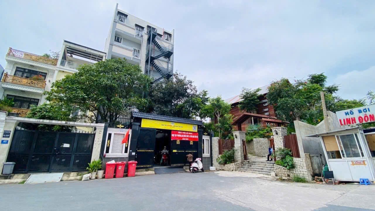 Cần bán Nhà mặt tiền Phường Linh Đông, Thủ Đức, Diện tích 300m², Giá 34 Tỷ 3
