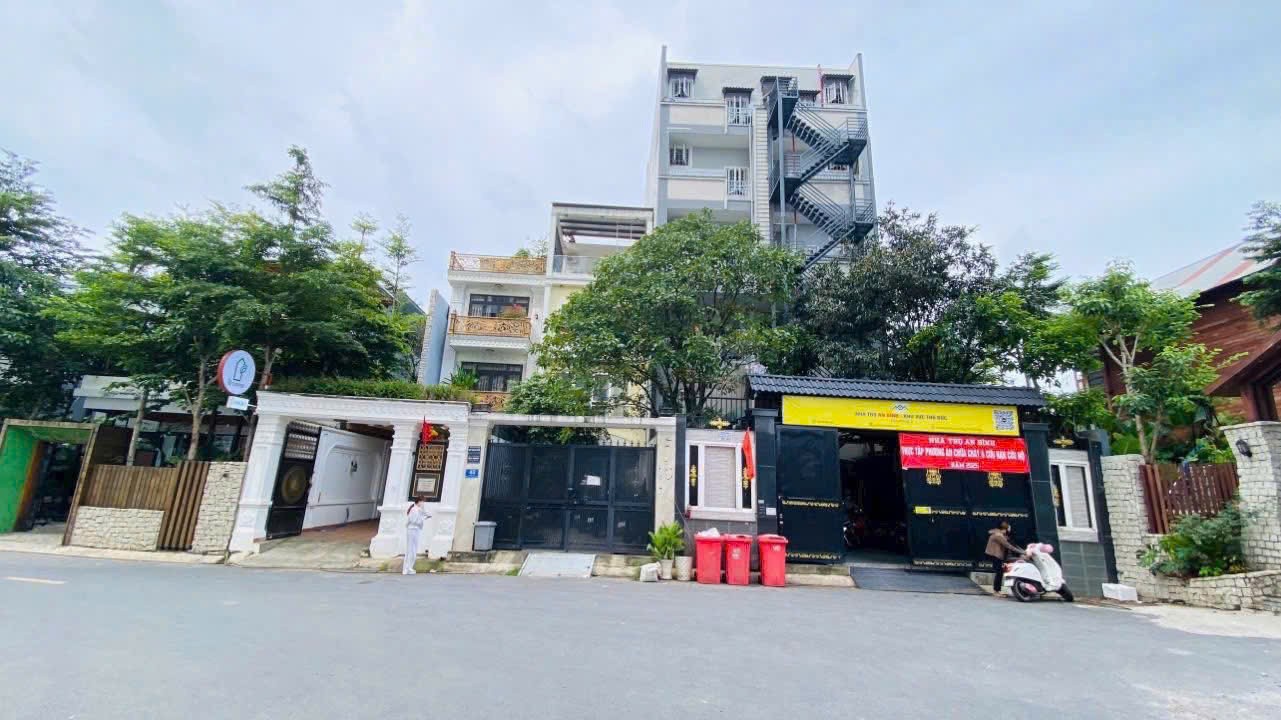 Cần bán Nhà mặt tiền Phường Linh Đông, Thủ Đức, Diện tích 300m², Giá 34 Tỷ 4
