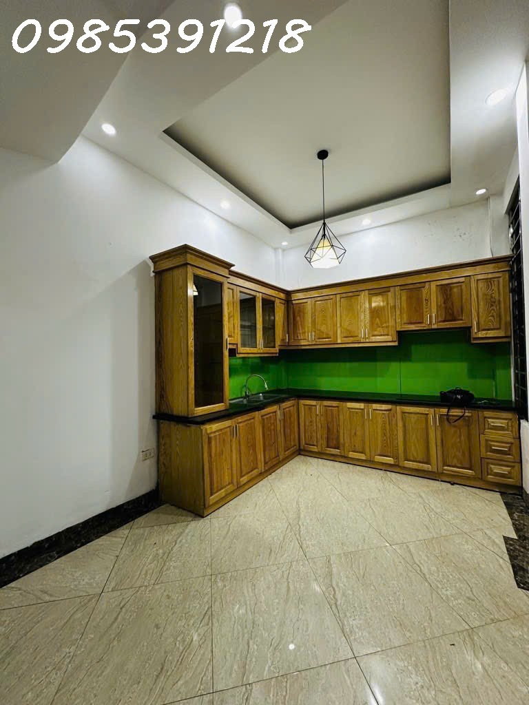 10M RA ĐƯỜNG BỜ SÔNG- TRƯƠNG ĐỊNH- 35M2- 5T- 6.5TỶ NGÕ 3 GÁC TO THÊNH THANG 2