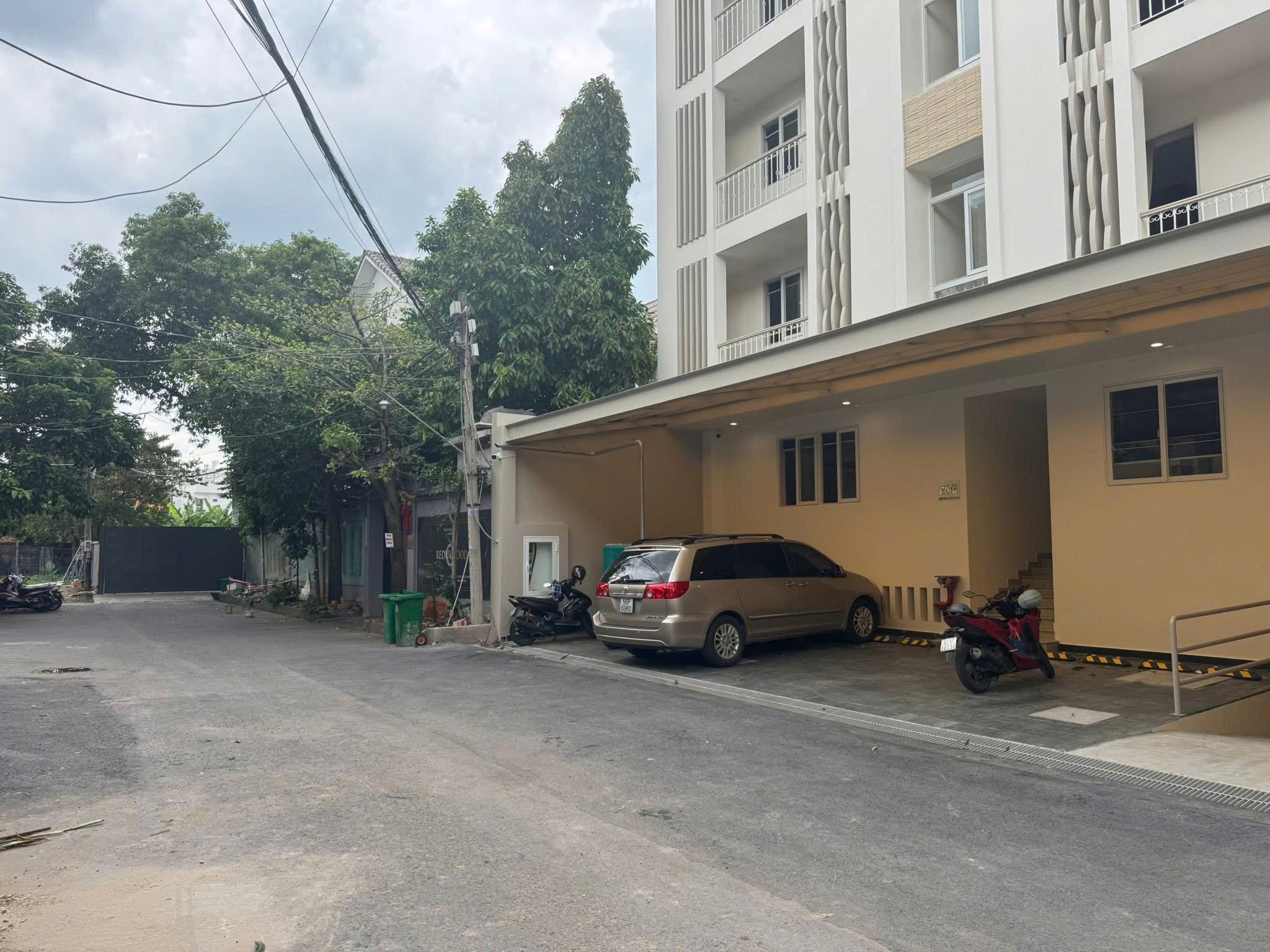 Cho thuê Nhà mặt tiền Phường Thảo Điền, Quận 2, Diện tích 300m², Giá Thương lượng