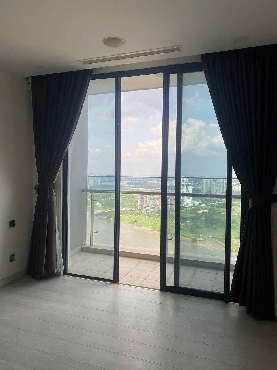 Cần bán Căn hộ chung cư Quận 1, Hồ Chí Minh, Diện tích 100m², Giá 028.5 Tỷ