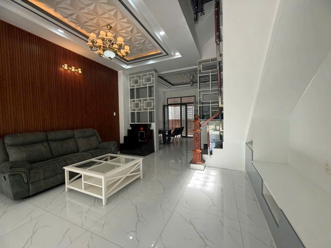 Bán nhà đẹp 4 tầng ,gần huỳnh tấn phát quận 7 nhà bè ,đường oto 8m 4